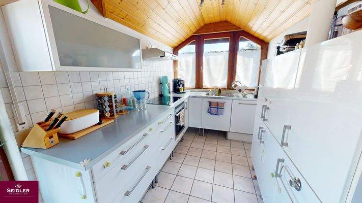 EBK - Kann vom Mieter übernommen werden.