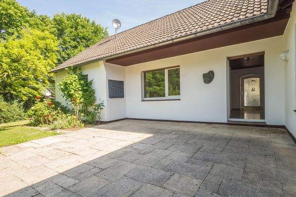 Terrasse auf der Rückseite