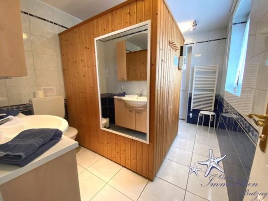Badezimmer im Erdgeschoss