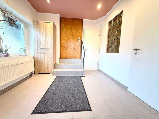  Eingangsbereich vom Innenhof EG 