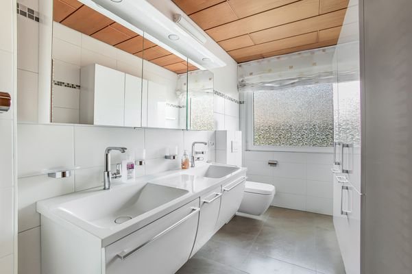 Badezimmer II Ansicht II