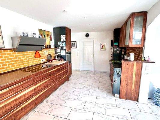 offen gestalteter Kochbereich