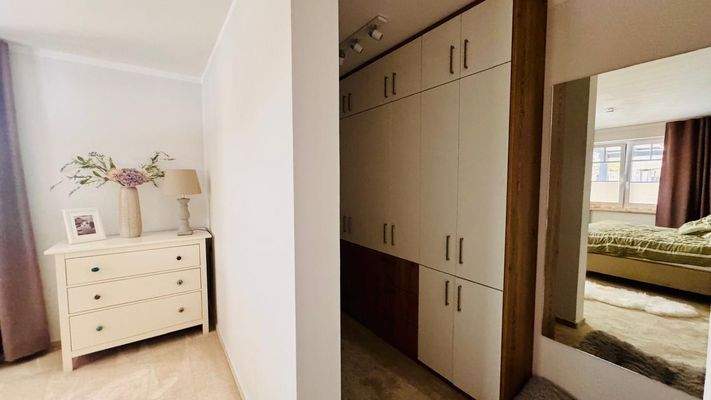 Begehbarer Kleiderschrankt.JPG