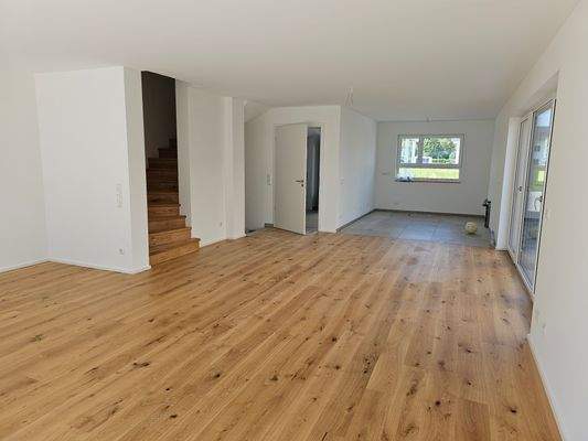 Blick Wohnbereich zum Ess-, Kochbereich