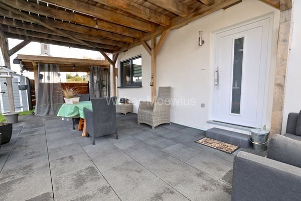 3392 Terrasse + Eingang Einlieger