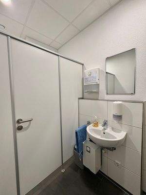 WC-Anlagen Hauptgebäude