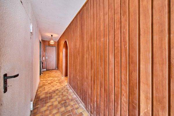 UG: Eingangsbereich/Flur