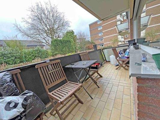 Balkon (Beispielwohnung EG)