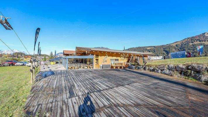 KITZIMMO-Après-Ski & Gastgewerbebetrieb in Toplage an der Skipiste Fieberbrunn kaufen.