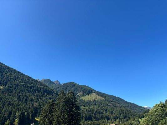 Ulten – Tourismus, Bauen und Gastronomie vereinen sich hier mit einzigartigen Chancen für neue Ideen und ein attraktives Baugrundstück – Ultimo, turismo, costruzioni e gastronomia si incontrano qui con opportunità uniche per nuove idee e un terreno edific