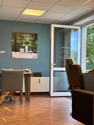 Eingang zum Hauptgeschäftsraum