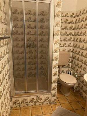 alle Zimmer mit Duschbad