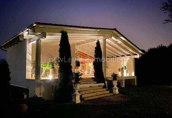 Überdachte Terrasse