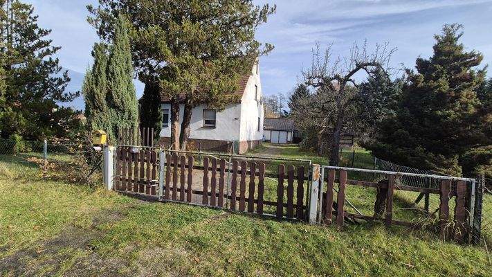 Zufahrt zum Grundstück