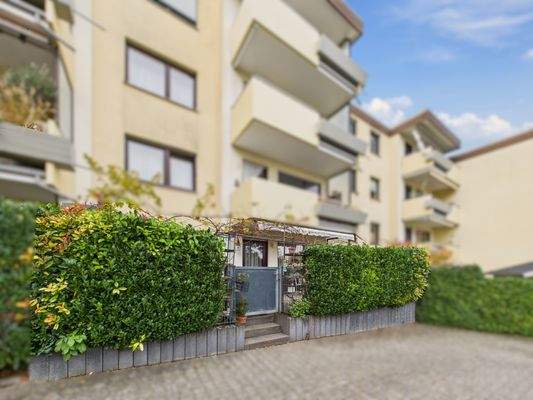 Außenansicht Parkplätze