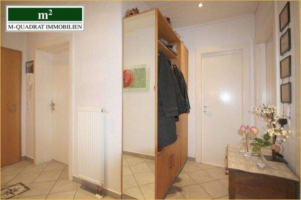 Flur und Eingangsbereich