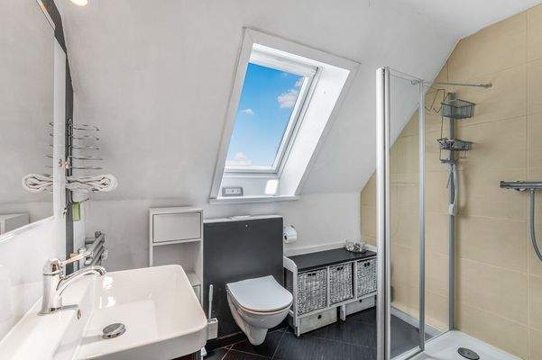 Wohnung 3: Badezimmer