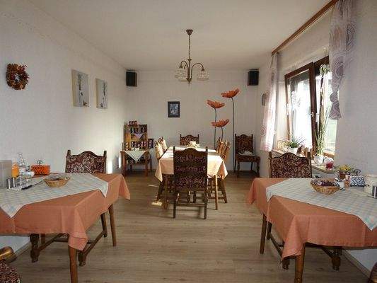 Frühstückszimmer EG