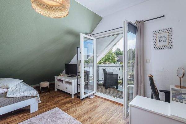 Kinderzimmer 4 mit Balkonzugang