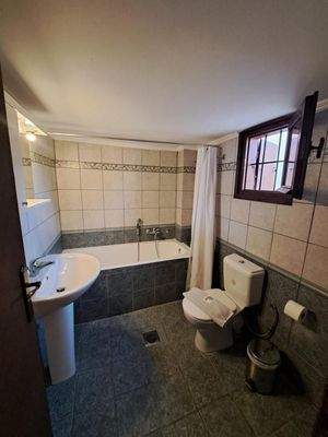 Kreta, Douliana: Elegante Maisonette mit atemberaubendem Bergblick zu verkaufen