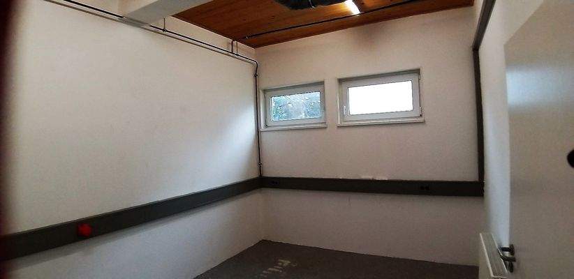 kleiner Lagerraum/Werkstatt