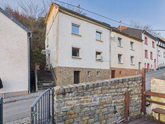 CAM01223G0-PR0174-STILL015