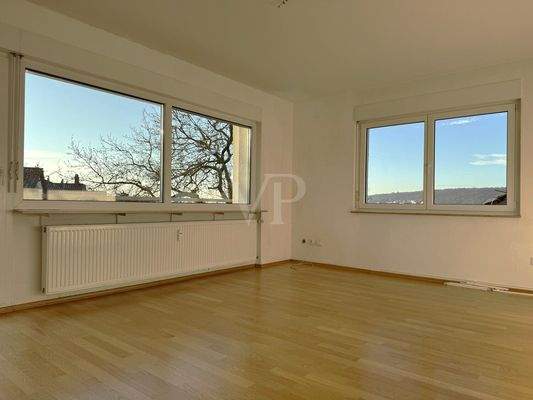 Wohnbereich mit Zugang Balkon