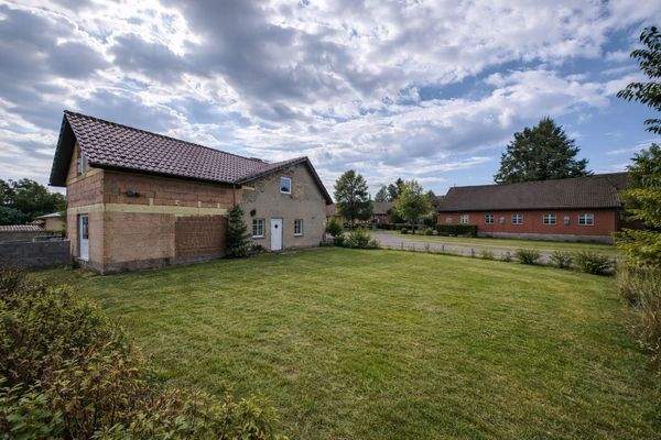 ohne Anbau unsaniert (Fiktion)