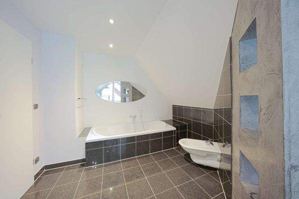 Vollbad mit Doppelwaschtisch