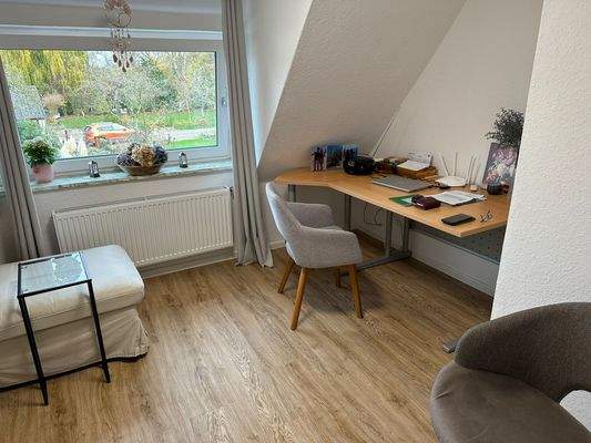 9-Arbeitszimmer