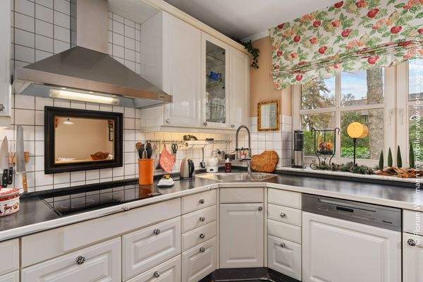 Küche (13,82 m²) ...