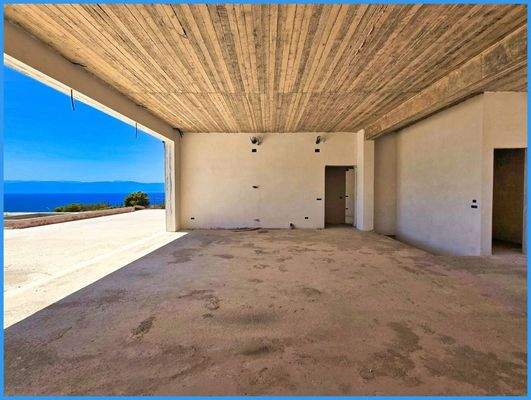 2d530f8f8f6342468adc9bf6656c3b54-original