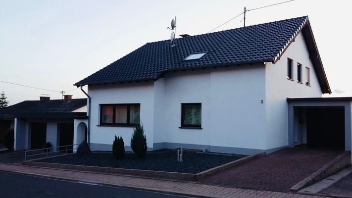 001_Haus_vorne.jpg