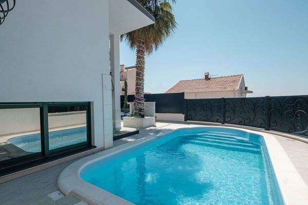 Pool mit Gegenstromanlage