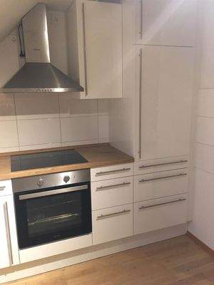 2. Einblick in Küche 