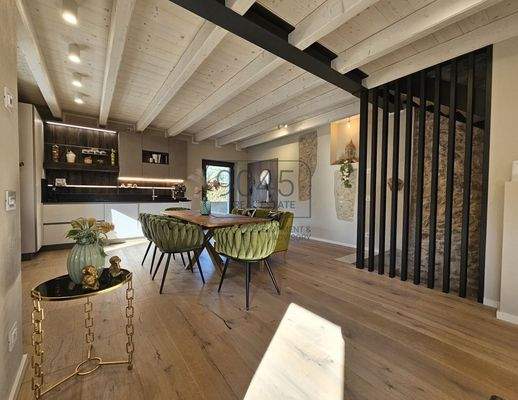 Stilvoll restauriertes Rustico mit modernem Komfort und traditionellem Flair in Garda