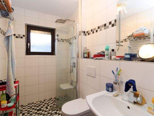 Weiteres Badezimmer Vorderhaus EG