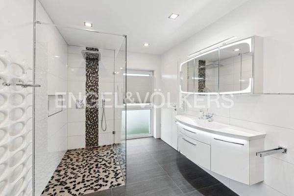 EV - Regendusche Obergeschoss