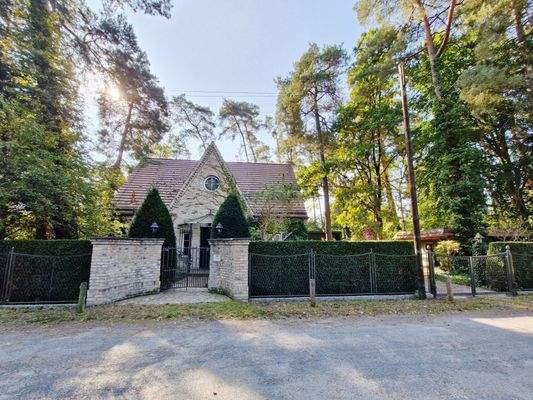 Hausansicht von der Strasse