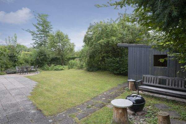 Garten – Großzügige 1.223 m² zum Spielen, Gärtnern und Genießen