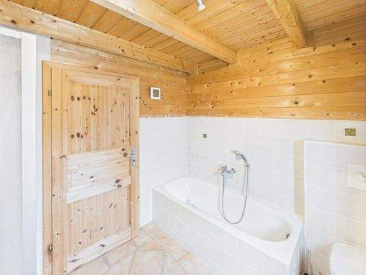 CAM03784G0-PR0073-STILL016