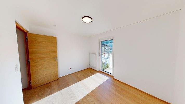 Schlafzimmer 2 mit Balkon