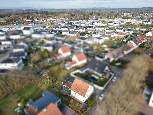 Einfamilienhaus mit Entwicklungspotenzial in Schwalbach