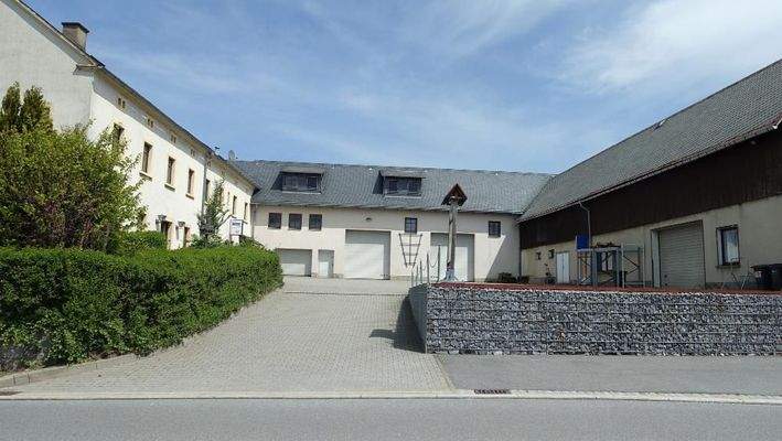 Dreiseithof, Verkaufsfläche, Lagerhalle