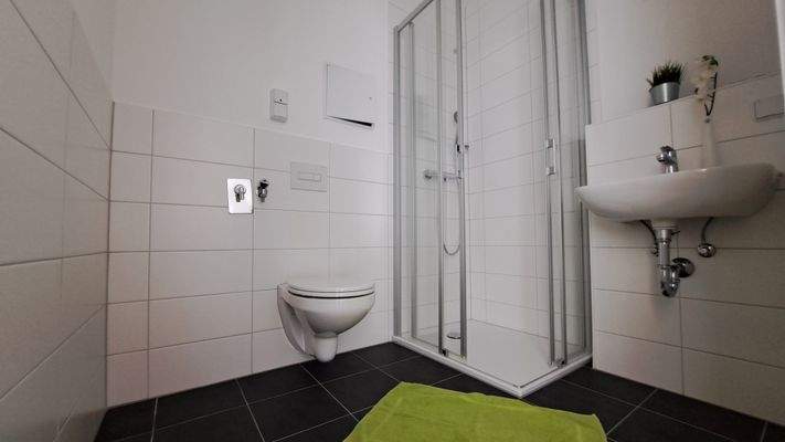 Bad - Beispielfoto einer Musterwohnung