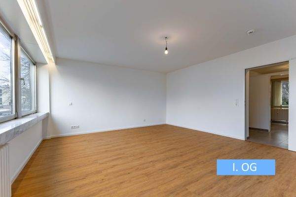 2 - Wohnzimmer - I. OG.jpg