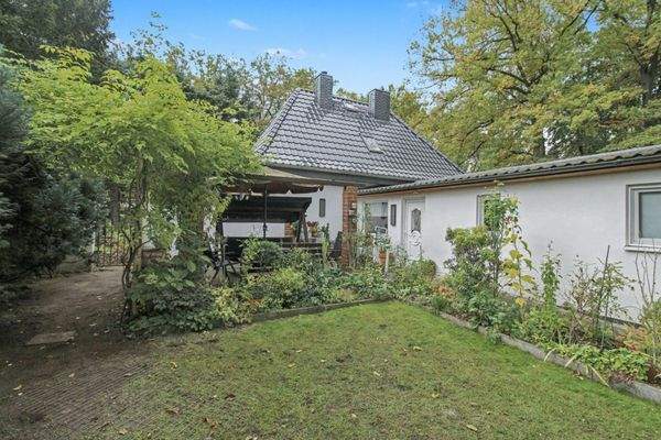 Rückseitige Gebäudeansicht