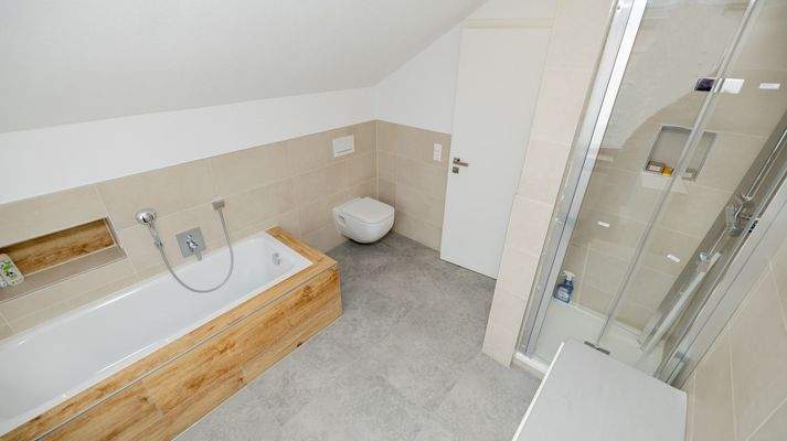 DG Bad - Schlafzimmer 1