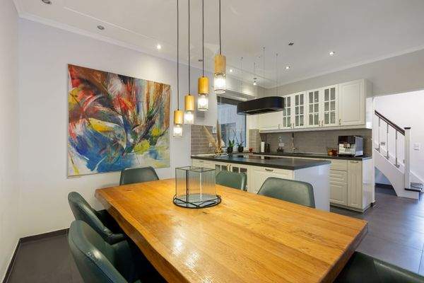 Küche und Essbereich