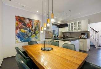 Küche und Essbereich